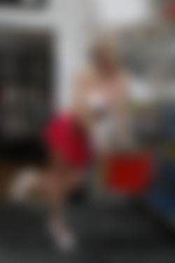 Onlyfans.com - laradesantis/Images/03-04-2020-210928231.jpg