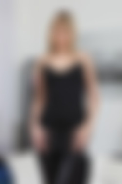 Ass Madness (Photosets)/Ass Madness/Busty Daisy, Liana B, Logan & Xeniya/10223_005.jpg