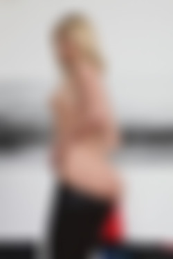 Ass Madness (Photosets)/Ass Madness/Busty Daisy, Liana B, Logan & Xeniya/10223_025.jpg