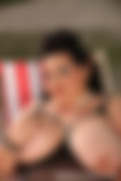 BBWSandwich.com [Photo]/BBW Boxers/017.jpg